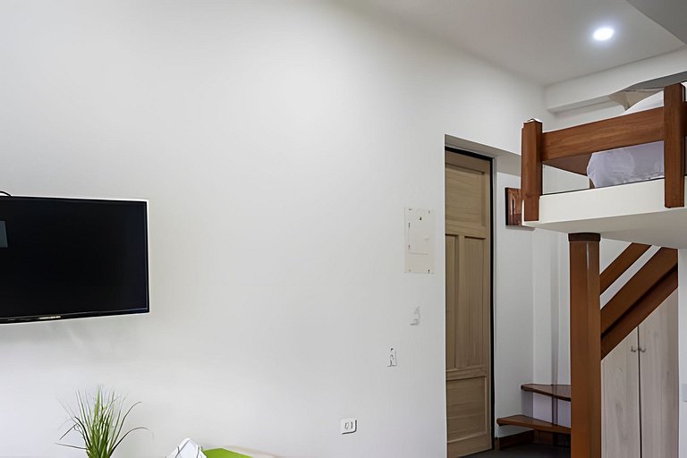 Estudio con mezzanine en Chapinero