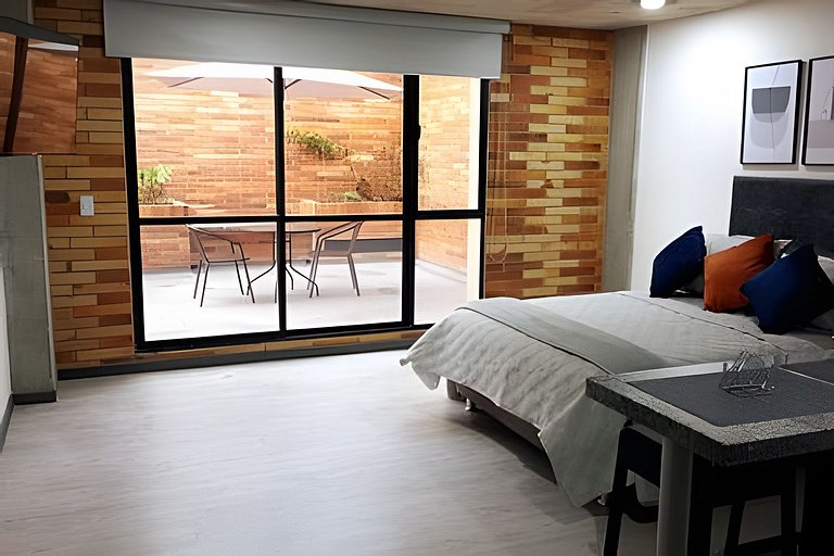 Lindo estudio con terraza privada
