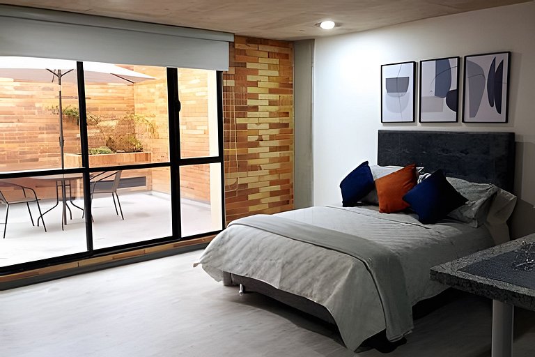 Lindo estudio con terraza privada
