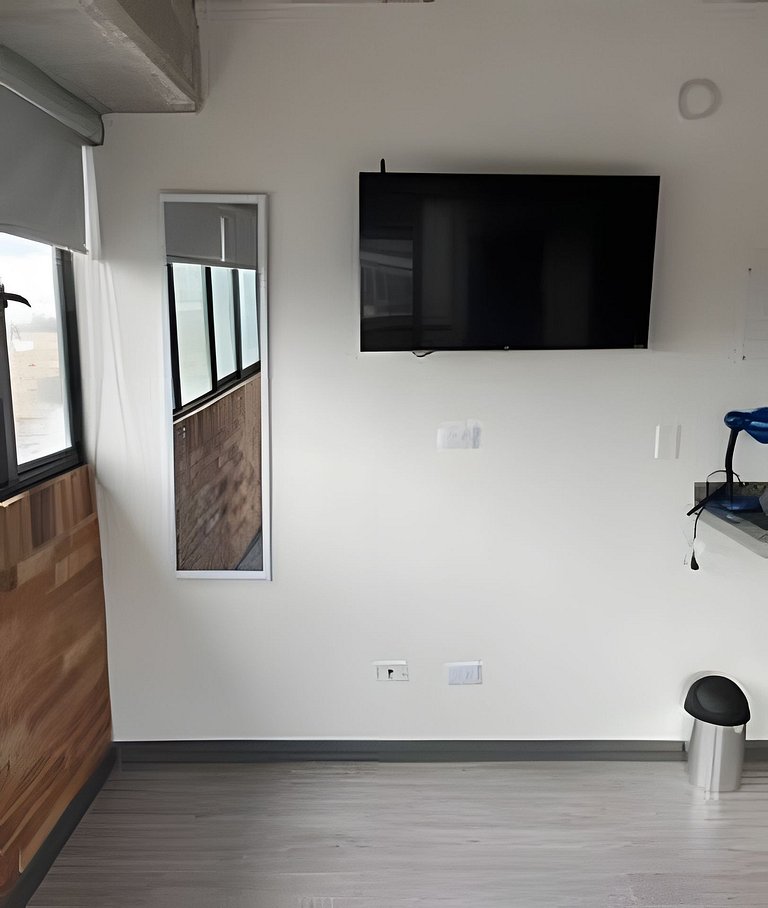 Estudio con Gran Vista y Balcon
