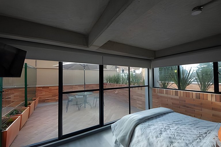 Estudio con Terraza Privada
